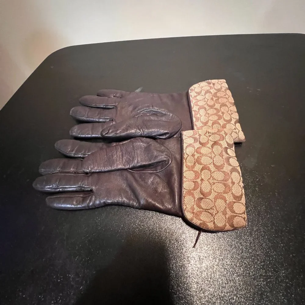 Coach gloves 6 1/2 brown tan
